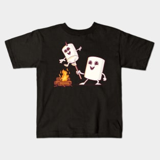 Camping toasting marshmallows Kids T-Shirt